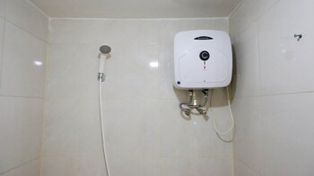 comfy and modern studio no kitchen at orchard supermall mansion apartment