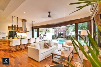 Villa Kalita,,4 star