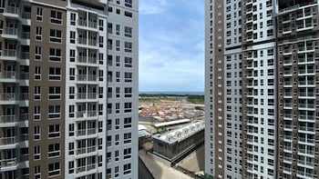 fancy designed studio room at tokyo riverside pik 2 apartment