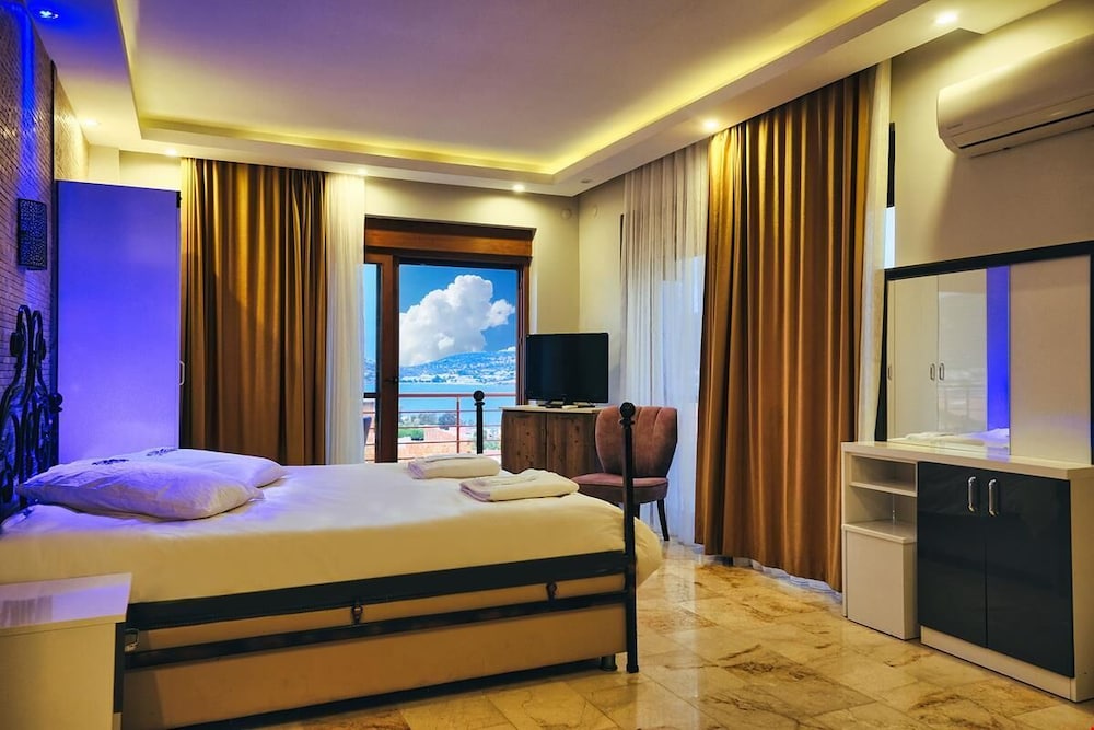stone house foca butik otel