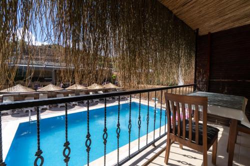 stone house foca butik otel