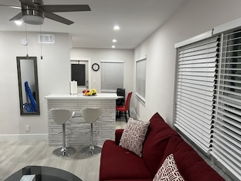 sea echo apartment motel