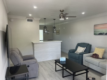 sea echo apartment motel