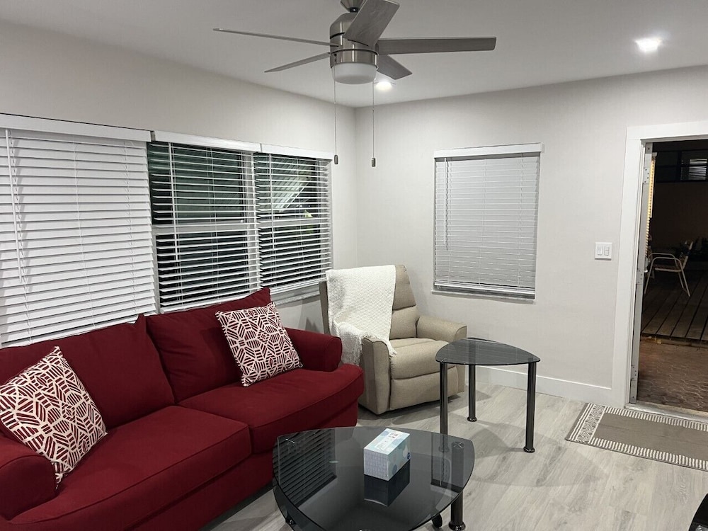 sea echo apartment motel