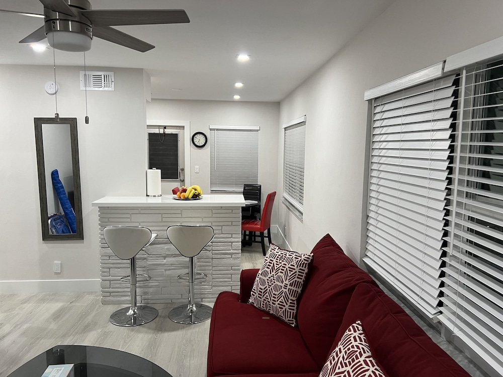 sea echo apartment motel