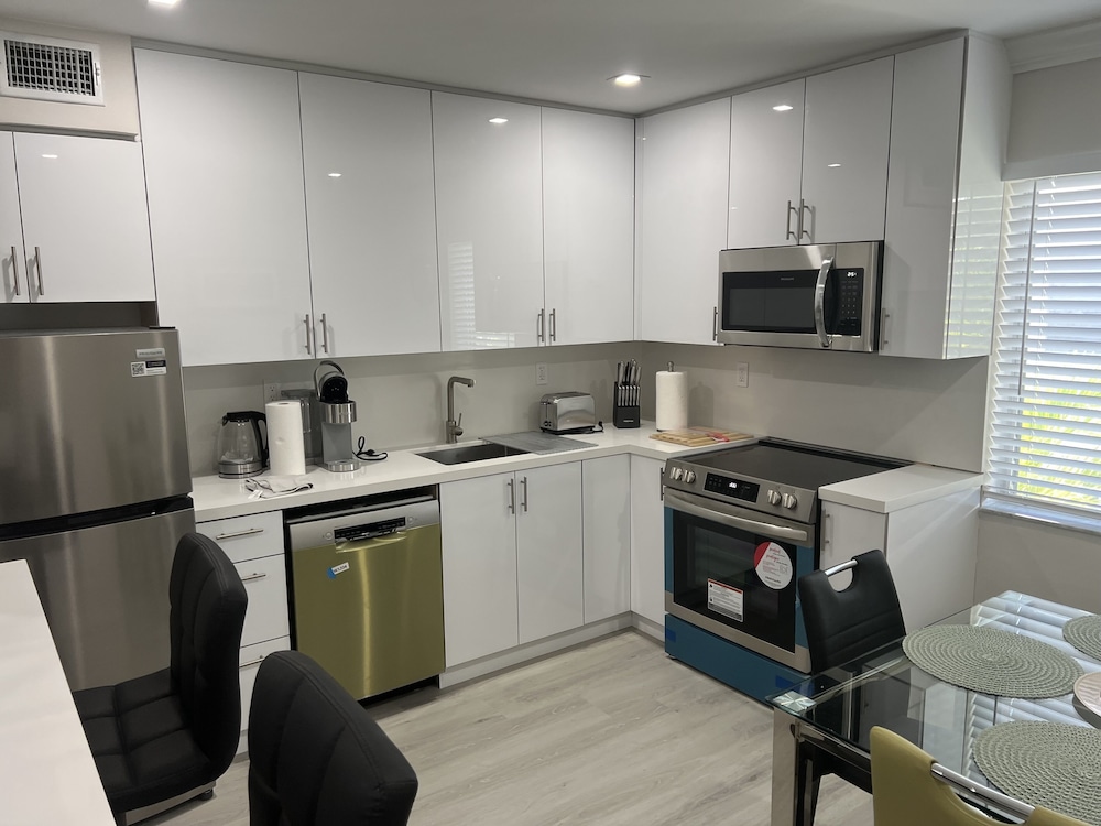 sea echo apartment motel