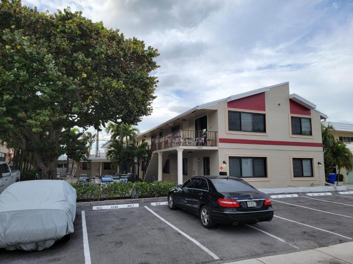 sea echo apartment motel