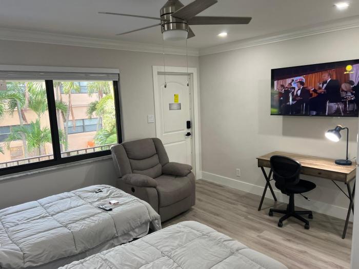 sea echo apartment motel