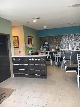 moulton inn and suites