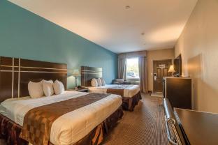 moulton inn and suites