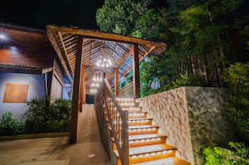 malabar pool villa phuket