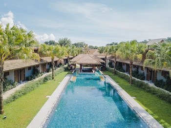 malabar pool villa phuket