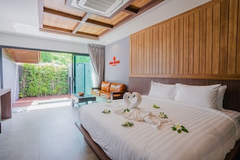 malabar pool villa phuket