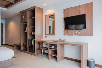 malabar pool villa phuket