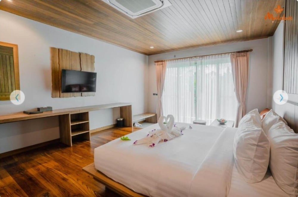 malabar pool villa phuket