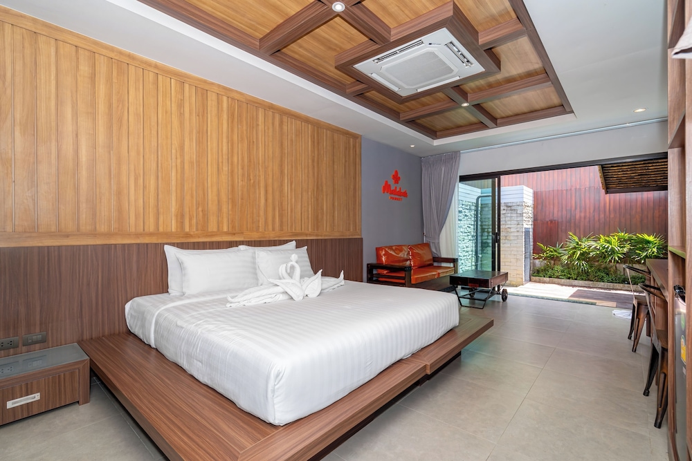 malabar pool villa phuket