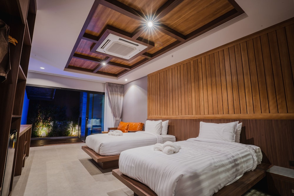 malabar pool villa phuket