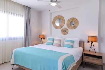 elegant and spacious penthouse with ocean view