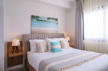 elegant and spacious penthouse with ocean view