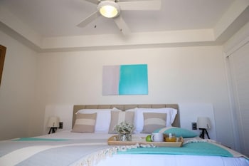 elegant and spacious penthouse with ocean view