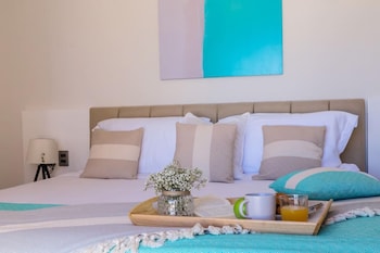 elegant and spacious penthouse with ocean view