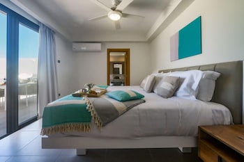 elegant and spacious penthouse with ocean view