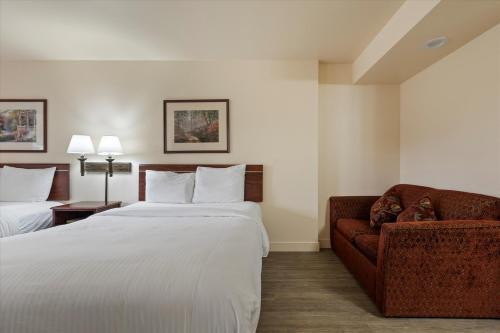 quincy inn and suites
