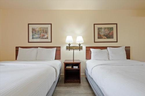 quincy inn and suites