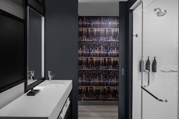 aloft new york chelsea