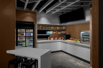 aloft new york chelsea