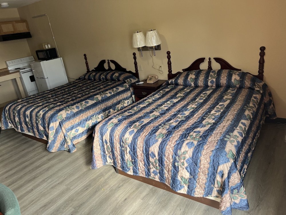 country inn giddings