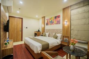 hotel emerald