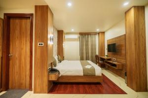 hotel emerald
