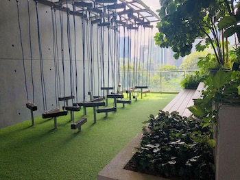 ceylonz suites bukit ceylon by roomy