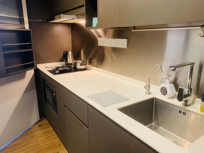 ceylonz suites bukit ceylon by roomy