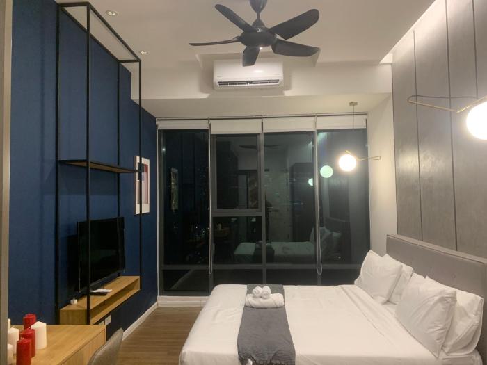 ceylonz suites bukit ceylon by roomy