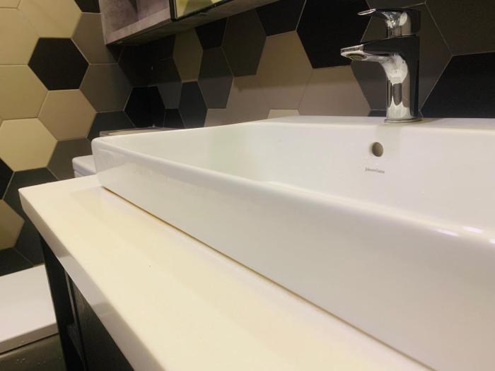 ceylonz suites bukit ceylon by roomy