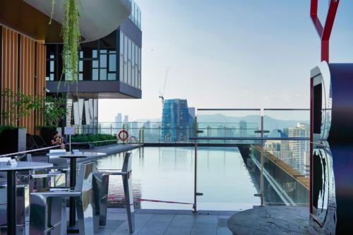 ceylonz suites bukit ceylon by roomy