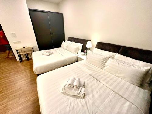 ceylonz suites bukit ceylon by roomy