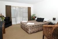 airport garden inn hotel