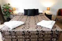 airport garden inn hotel