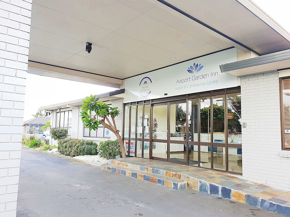 airport garden inn hotel