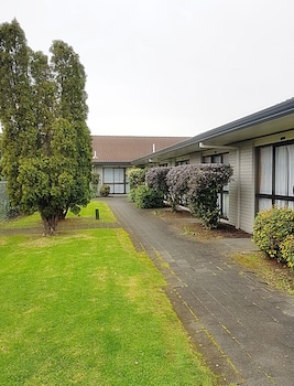 airport garden inn hotel