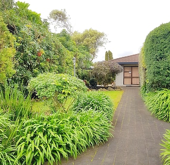 Airport Garden Inn Hotel,Auckland Airport>>Auckland,3 star