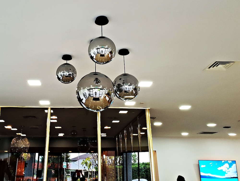 airport garden inn hotel