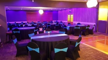 airport garden inn hotel