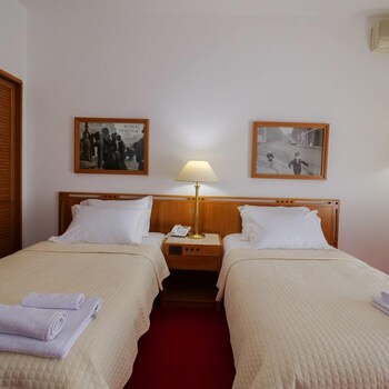 chateau linza resort