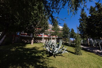 chateau linza resort