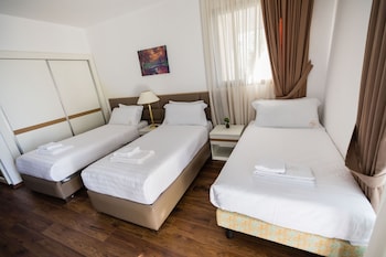 chateau linza resort