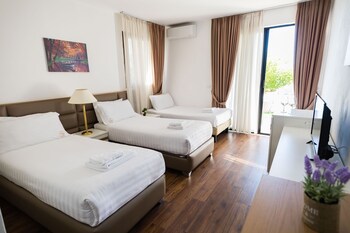 chateau linza resort